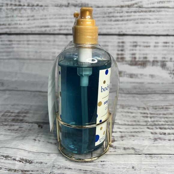 COZY WINTER COCONUT Bodycology Hand Soap Hand Lotion 10oz Gift Set NEW! - Picture 5 of 6